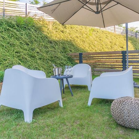 Apartament nadmorski z ogródkiem Mechelinki Zewnętrze zdjęcie