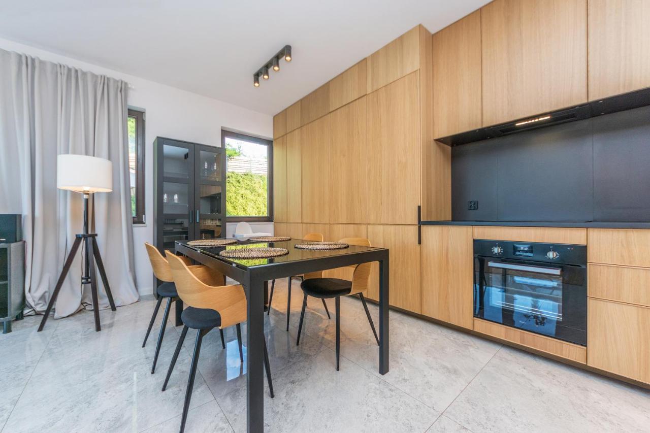 Apartament nadmorski z ogródkiem Mechelinki Zewnętrze zdjęcie